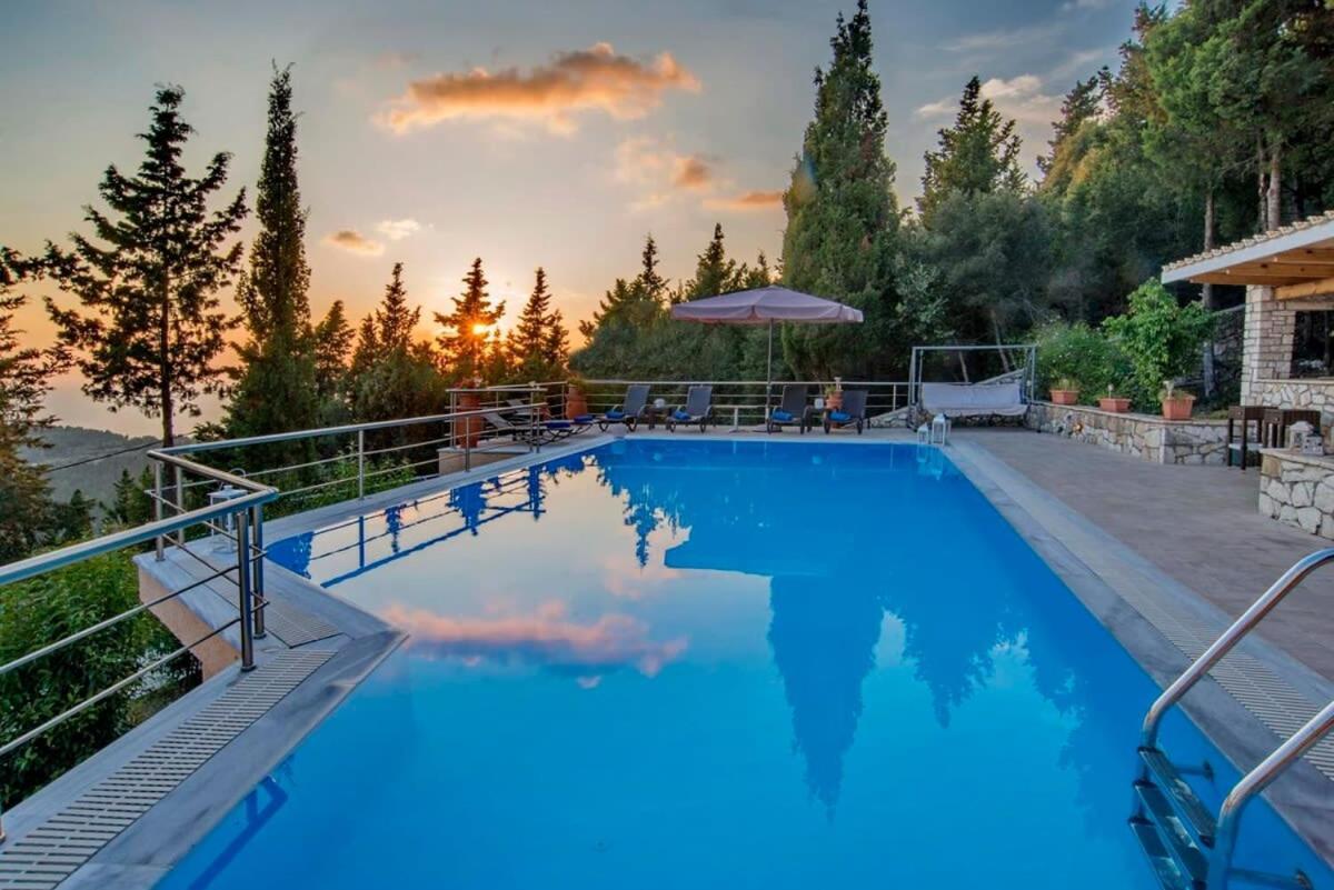 Paxoi Serene Oasis - Mylos Mediterranean Charm Arvanitakeika Exterior photo
